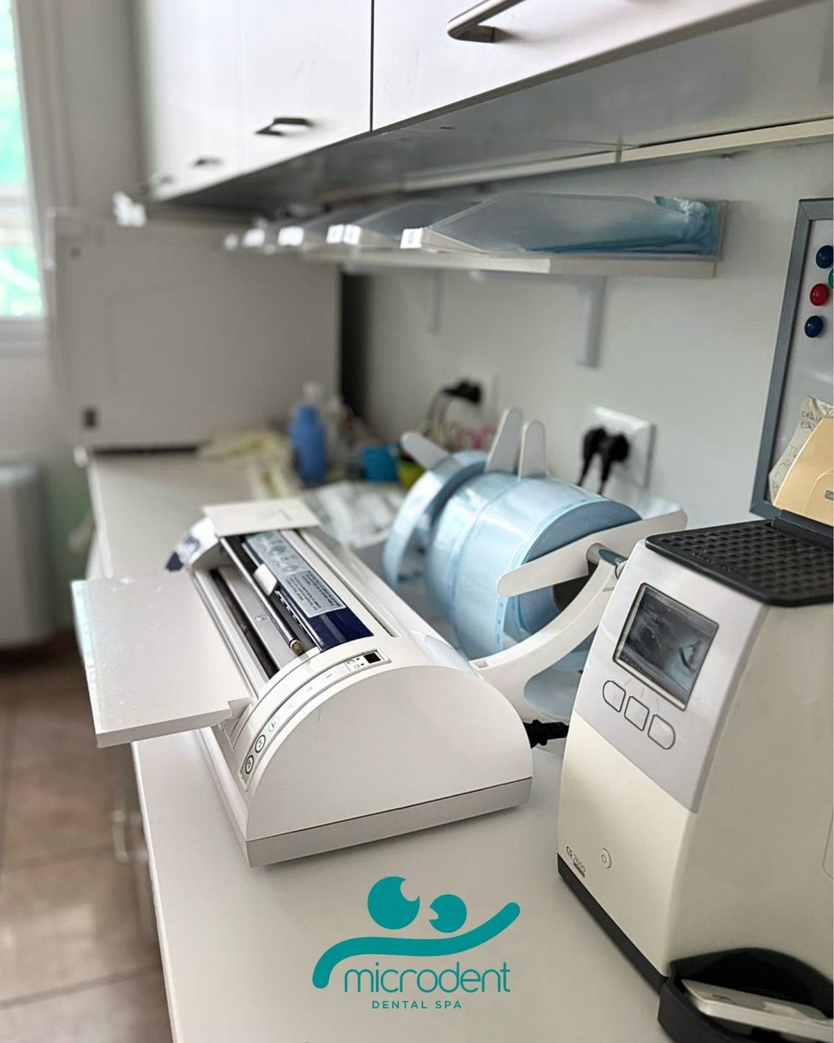 Area di preparazione con attrezzatura Microdent